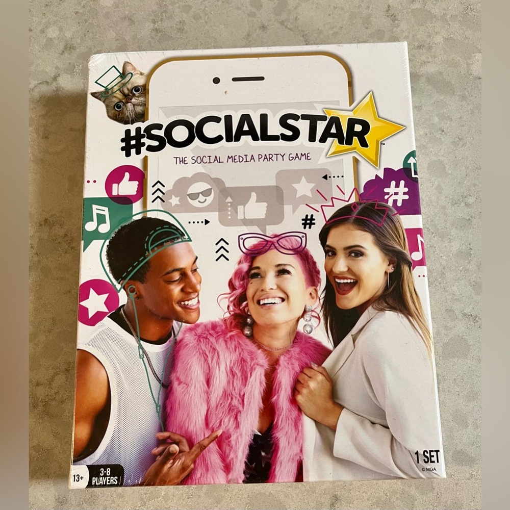 Social Star Game Social Media Party Game Brand  #Socialstar NEW Sealed